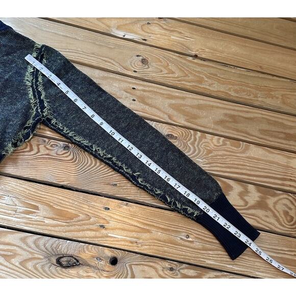 L.A.M.B. Fringed Detail Sweater Size XS Women’s Navy Cashmere Mohair - Picture 8 of 8